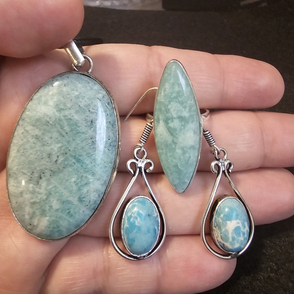 A new lot rings DIFERENT PRICES sizes, shapes,stones,colors,  etc..ASK ME!!! - Picture 5 of 17